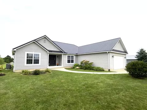 7347 County Road 10, Zanesfield, OH 43360