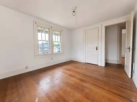 Bedroom - 831 E Cecil St, Springfield, OH 45503 photo 6 of 6