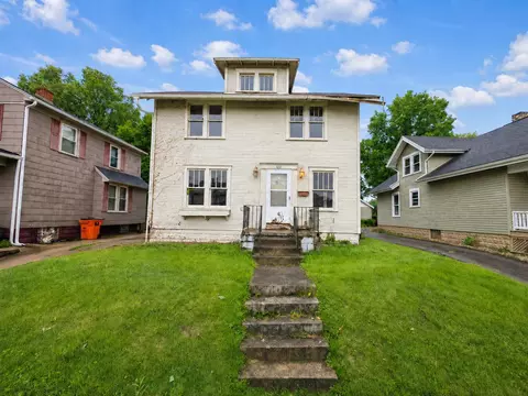 Exterior - 831 E Cecil St, Springfield, OH 45503 photo 3 of 6