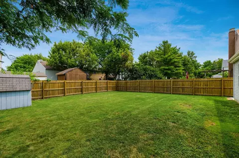 Exterior - 3188 Eppleworth Dr, Dublin, OH 43017 photo 7 of 8