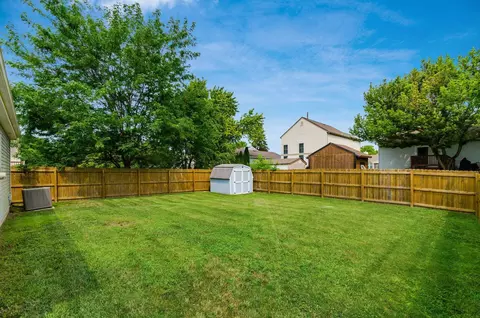 Exterior - 3188 Eppleworth Dr, Dublin, OH 43017 photo 5 of 8