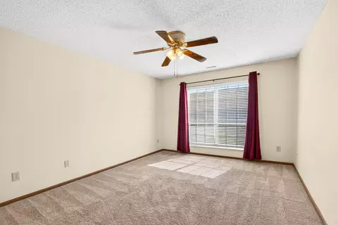 Bedroom - 1291 Stratford Ct, Circleville, OH 43113 photo 10 of 10
