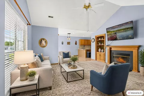 Living - 1291 Stratford Ct, Circleville, OH 43113 photo 7 of 8