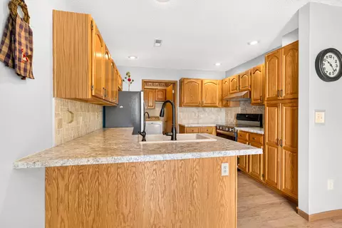 Kitchen - 1291 Stratford Ct, Circleville, OH 43113 photo 2 of 4
