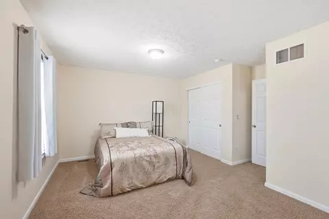 Bedroom - 1440 Shagbark St, Circleville, OH 43113 photo 3 of 5