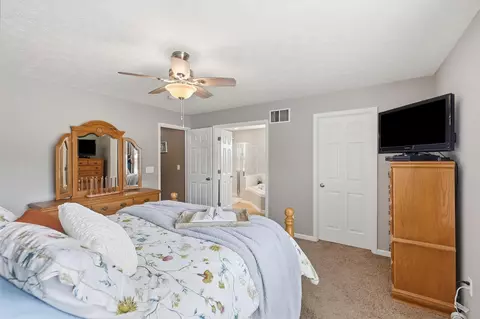 Bedroom - 1440 Shagbark St, Circleville, OH 43113 photo 2 of 5