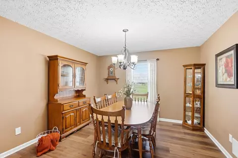 Dining - 1440 Shagbark St, Circleville, OH 43113 photo 2 of 3