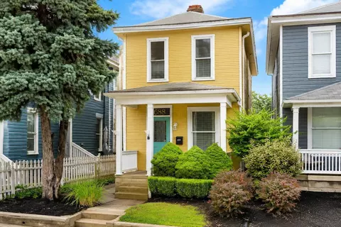 688 Hamlet St, Columbus, OH 43215