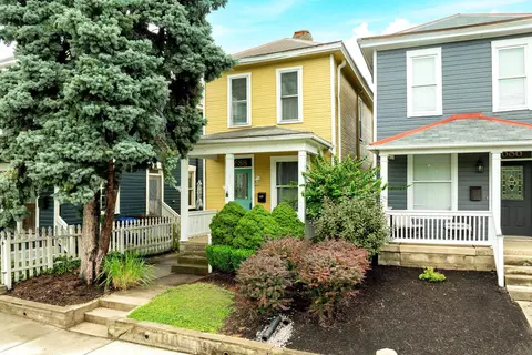 688 Hamlet St, Columbus, OH 43215