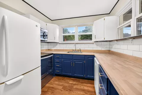 Kitchen - 897 E 2nd St, Logan, OH 43138 photo 3 of 3