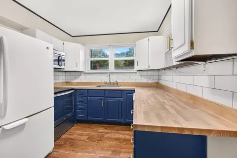 Kitchen - 897 E 2nd St, Logan, OH 43138 photo 2 of 3