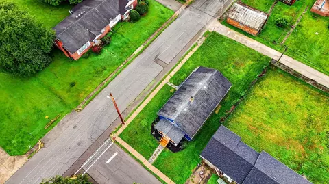 View/Area - 897 E 2nd St, Logan, OH 43138 photo 2 of 12