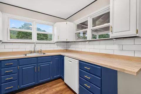 Kitchen - 897 E 2nd St, Logan, OH 43138 photo 1 of 3