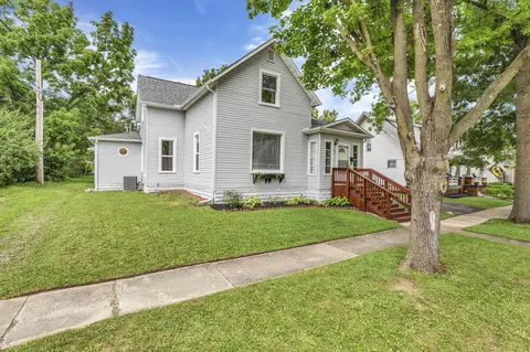 426 W 6th St, Marysville, OH 43040