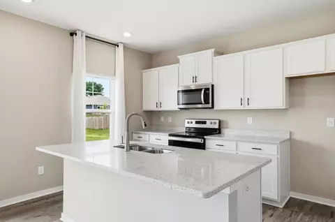 Kitchen - 384 Kells Ct E, Newark, OH 43055 photo 2 of 2