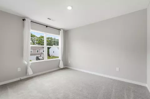 Bedroom - 384 Kells Ct E, Newark, OH 43055 photo 5 of 11
