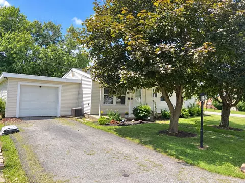 1225 High St, Bucyrus, OH 44820