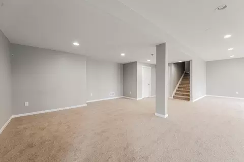 Living - 324 Silver Fox Way, Delaware, OH 43015 photo 11 of 15
