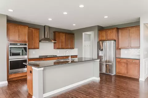 Kitchen - 324 Silver Fox Way, Delaware, OH 43015 photo 9 of 10