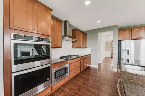 Kitchen - 324 Silver Fox Way, Delaware, OH 43015 photo 7 of 10
