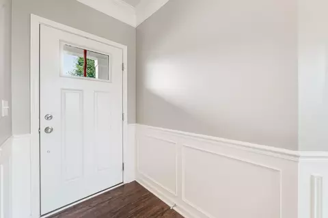 Entry Way - 324 Silver Fox Way, Delaware, OH 43015 photo 2 of 14
