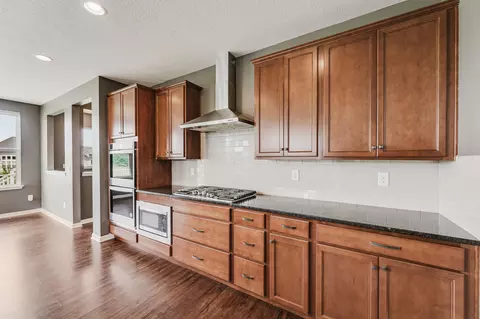 Kitchen - 324 Silver Fox Way, Delaware, OH 43015 photo 8 of 10