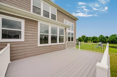 Exterior - 324 Silver Fox Way, Delaware, OH 43015 photo 10 of 14
