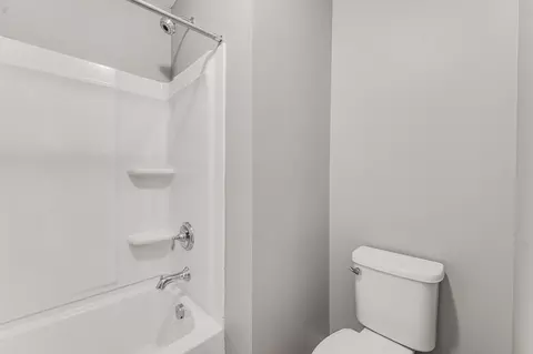 Bath - 324 Silver Fox Way, Delaware, OH 43015 photo 10 of 10