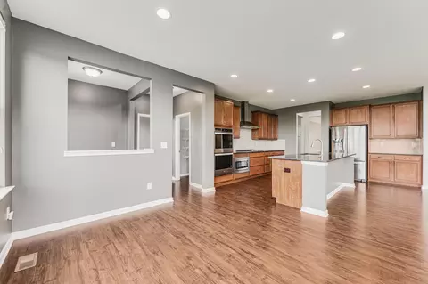Living - 324 Silver Fox Way, Delaware, OH 43015 photo 7 of 15