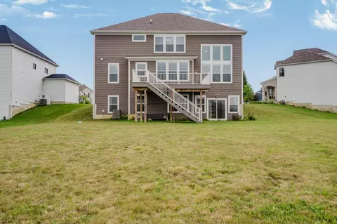 Exterior - 324 Silver Fox Way, Delaware, OH 43015 photo 12 of 14