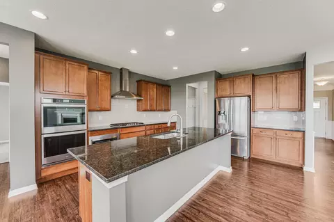 Kitchen - 324 Silver Fox Way, Delaware, OH 43015 photo 4 of 10