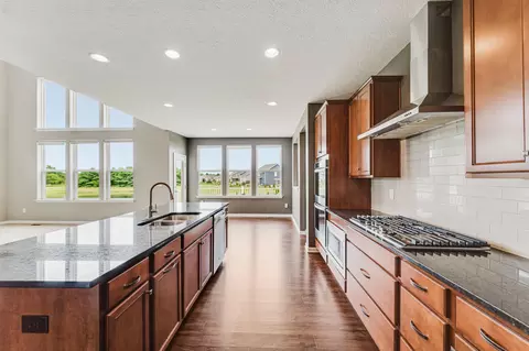 Kitchen - 324 Silver Fox Way, Delaware, OH 43015 photo 2 of 10