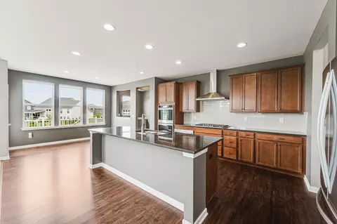 Kitchen - 324 Silver Fox Way, Delaware, OH 43015 photo 3 of 10