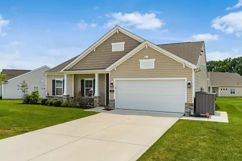 319 Mannaseh Dr W, Granville, OH 43023