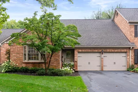 1209 Kenbrook Hills Dr, Columbus, OH 43220