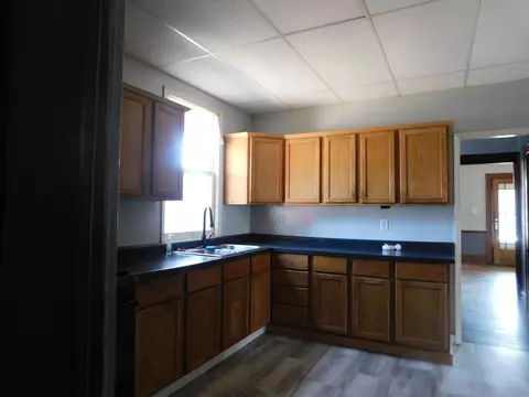 Kitchen - 397 Warner Ave, Logan, OH 43138 photo 2 of 2