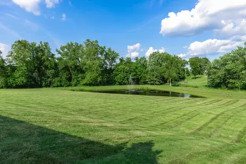 Exterior - 752 Lambton Cir E, Lancaster, OH 43130 photo 12 of 12