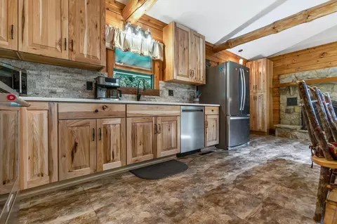 Kitchen - 5595 Sheets Rd, Logan, OH 43138 photo 4 of 5