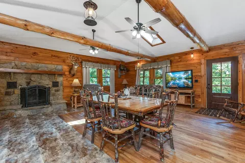Dining - 5595 Sheets Rd, Logan, OH 43138 photo 1 of 4