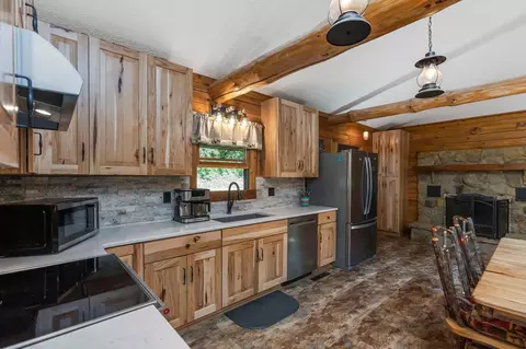 Kitchen - 5595 Sheets Rd, Logan, OH 43138 photo 1 of 5