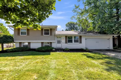 1055 Thomas Dr, Ashland, OH 44805