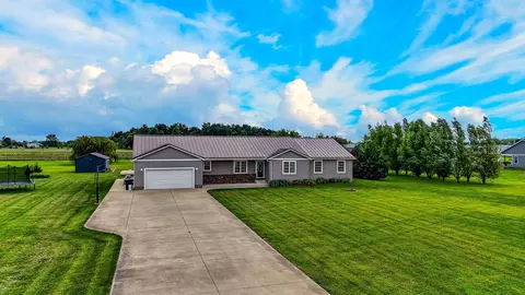 3857 Miller Rd, Ashville, OH 43103