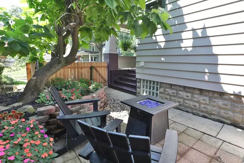 Exterior - 306 Crestview Rd, Columbus, OH 43202 photo 9 of 17