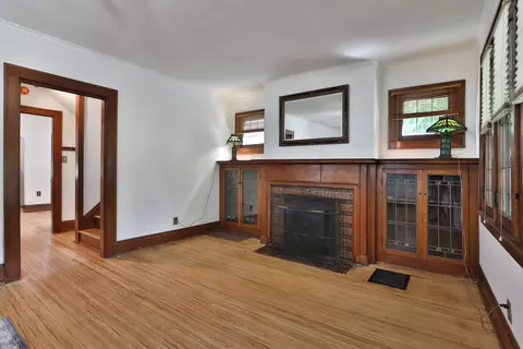 Living - 306 Crestview Rd, Columbus, OH 43202 photo 3 of 6