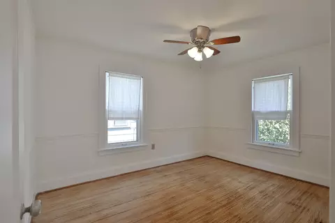 Bedroom - 306 Crestview Rd, Columbus, OH 43202 photo 3 of 8