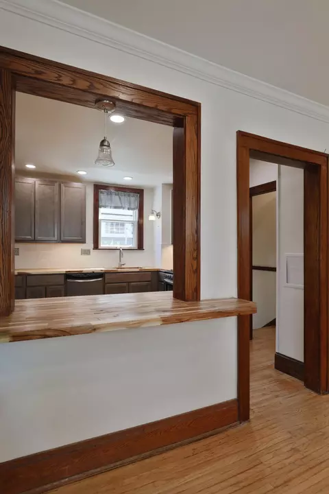 Kitchen - 306 Crestview Rd, Columbus, OH 43202 photo 1 of 3