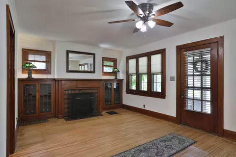 Living - 306 Crestview Rd, Columbus, OH 43202 photo 4 of 6