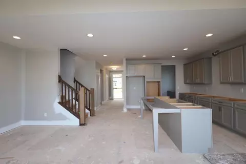 Entry Way - 1686 Angelo Ln, Delaware, OH 43015 photo 3 of 3