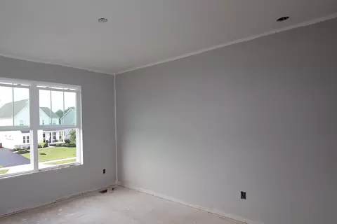 Bedroom - 1686 Angelo Ln, Delaware, OH 43015 photo 2 of 3