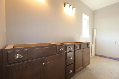 Bath - 1686 Angelo Ln, Delaware, OH 43015 photo 2 of 2